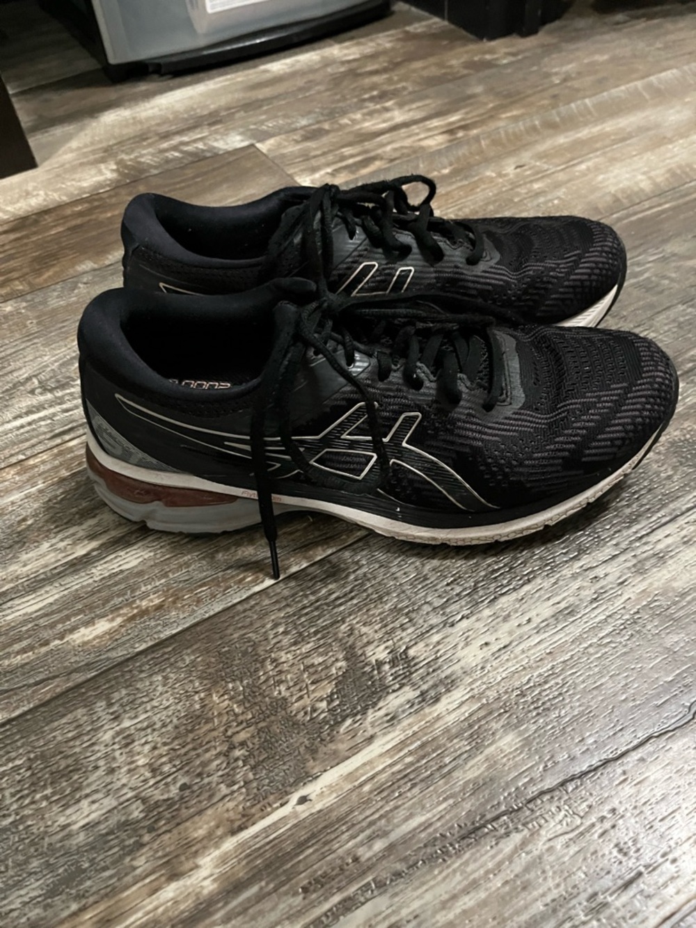 ASICS Womens Running Shoes Sz 10.5